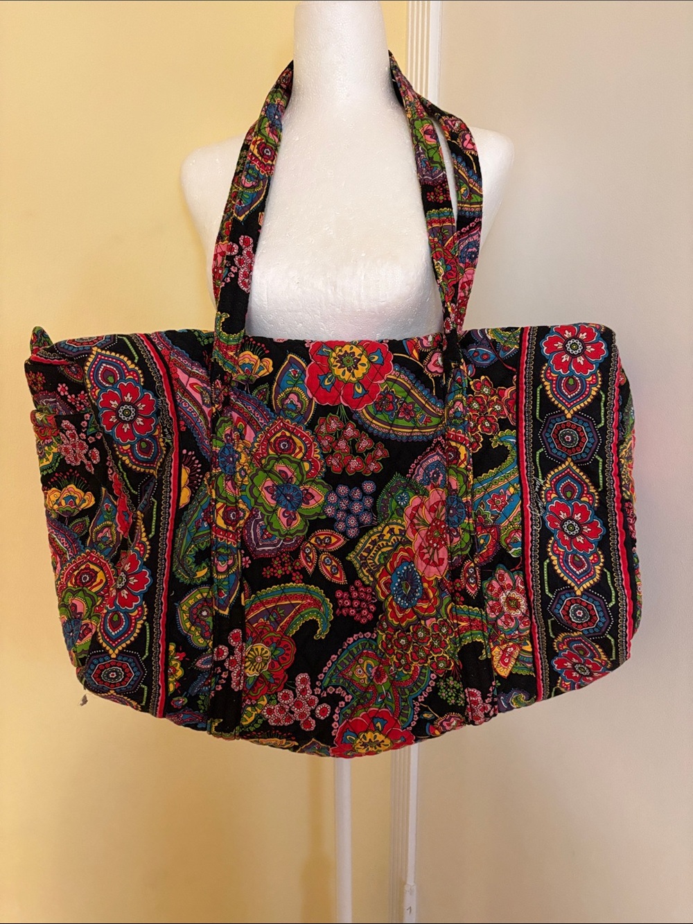 Vera Bradley Black Paisley Floral Weekender Bag - Picture 3 of 5